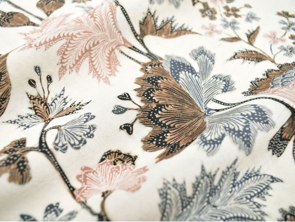 手描きジャワ更紗Reisia 九寸名古屋帯(平布・プカロンガンの蝶) | 商品