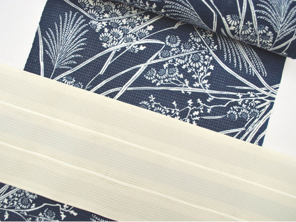 竺仙 綿紅梅長板本染中形(藍・芒に菊) | 商品紹介 | 染と織たかはし